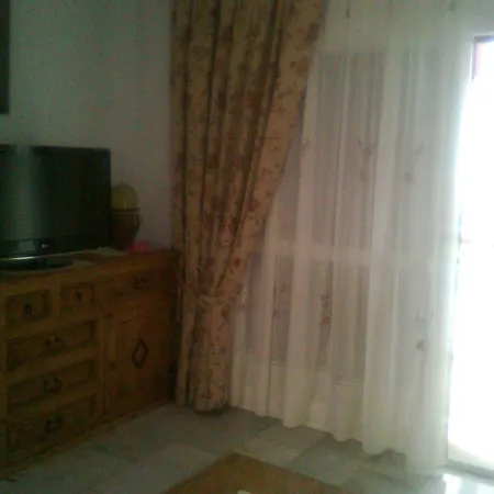 Apartment With 2 In Estepona, With Pool Access And Furnished Bal *
