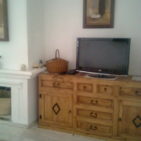 With 2 In Estepona, With Pool Access And Furnished Bal Apartment Estepona