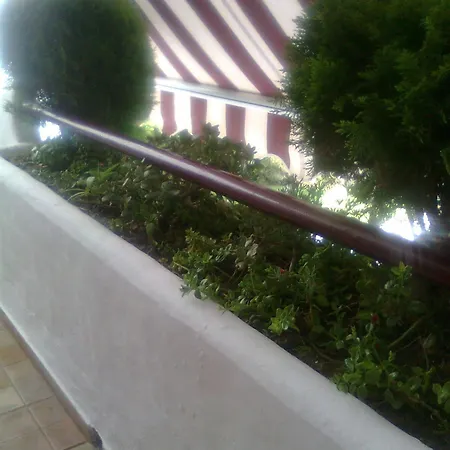 With 2 In Estepona, With Pool Access And Furnished Bal